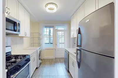 311 Tappan St #3, Brookline, MA 02445 - Photo 13