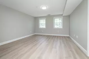 10 Weatherly Dr, Salem, MA 01970 - Photo 5