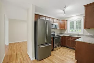 20 Duluth St, Worcester, MA 01604 - Photo 17