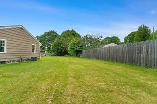 172 Crescent St, Shrewsbury, MA 01545 - Photo 31