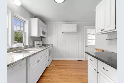 172 Crescent Street, Shrewsbury, MA 01545 - Photo 9