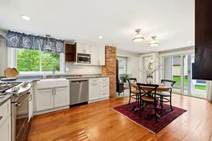 15 Massasoit St, Northampton, MA 01060 - Photo 9