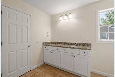 63 Hope St, Springfield, MA 01119 - Photo 19