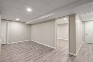 63 Hope St, Springfield, MA 01119 - Photo 27