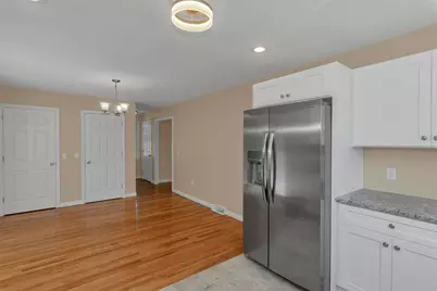 63 Hope St, Springfield, MA 01119 - Photo 3