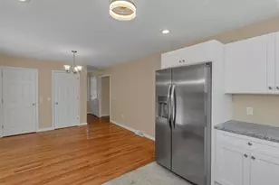 63 Hope St, Springfield, MA 01119 - Photo 3