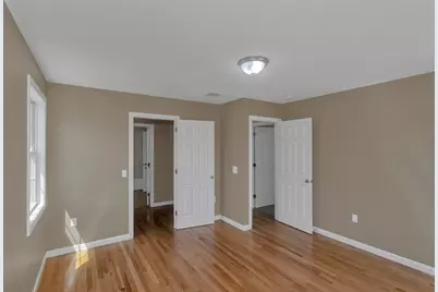 63 Hope St, Springfield, MA 01119 - Photo 17