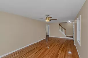 63 Hope St, Springfield, MA 01119 - Photo 11