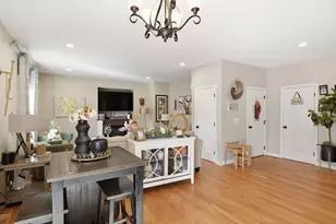 11 Elaine Cir, Springfield, MA 01109 - Photo 19