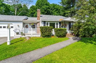 21 Guild St, Lowell, MA 01852 - Photo 3