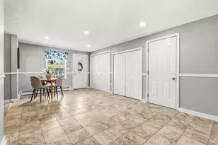 21 Guild St, Lowell, MA 01852 - Photo 7
