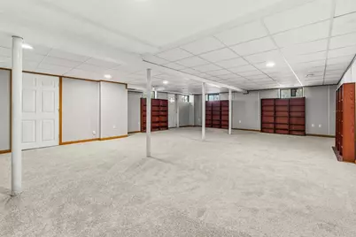 21 Guild St, Lowell, MA 01852 - Photo 31