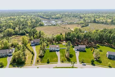 136 Forbes Rd, Rochester, MA 02770 - Photo 23