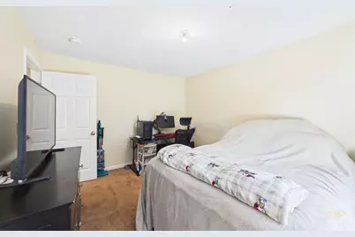 136 Forbes Rd, Rochester, MA 02770 - Photo 17