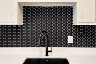 1025 Hancock St, Quincy, MA 02169 - Photo 9