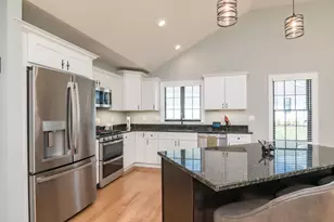61 Villa Dr, Agawam, MA 01030 - Photo 15