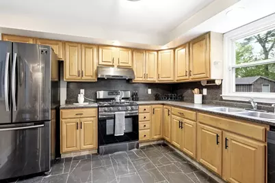 282-284 Parkerview St, Springfield, MA 01129 - Photo 9