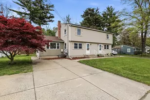 282-284 Parkerview St, Springfield, MA 01129 - Photo 3