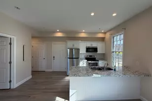 275 Broadway St, Methuen, MA 01835 - Photo 7