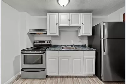 770 Cummins Hwy #1, Boston, MA 02126 - Photo 5