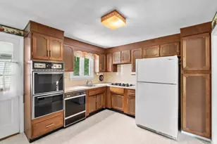 348 Belknap, Framingham, MA 01701 - Photo 9