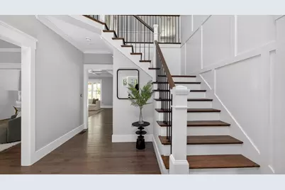 32 Mendon St, Upton, MA 01568 - Photo 11