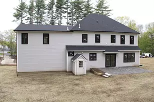 32 Mendon St, Upton, MA 01568 - Photo 9
