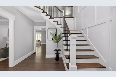 32 Mendon St, Upton, MA 01568 - Photo 11