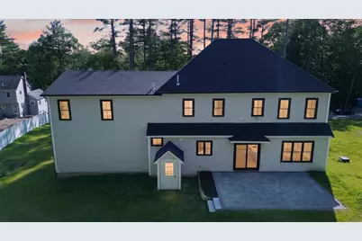 32 Mendon St, Upton, MA 01568 - Photo 7