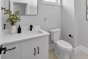 32 Mendon St, Upton, MA 01568 - Photo 25