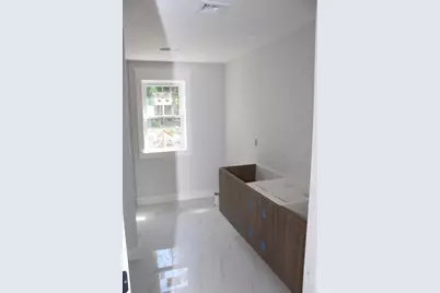 32 Mendon St, Upton, MA 01568 - Photo 23