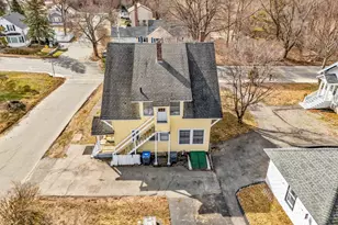 219 Pelham St, Methuen, MA 01844 - Photo 9