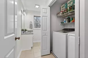 1584 Andover St, Tewksbury, MA 01876 - Photo 19