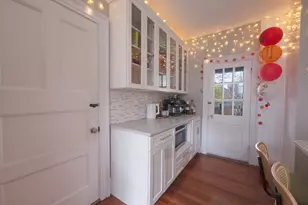 11 Wayne St, Boston, MA 02121 - Photo 19