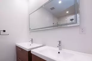 11 Wayne St, Boston, MA 02121 - Photo 11