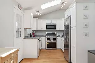 16 Billows St, Winthrop, MA 02152 - Photo 5