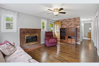 35 Burnham Road, Lowell, MA 01852 - Photo 5