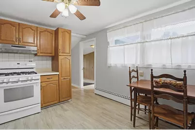 35 Burnham Road, Lowell, MA 01852 - Photo 9