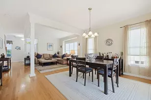 4 Daisy Ln, Raynham, MA 02767 - Photo 7