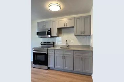850 Broad St #6, Weymouth, MA 02189 - Photo 9
