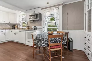 22 Varney St, Salem, MA 01970 - Photo 9