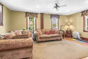 22 Varney St, Salem, MA 01970 - Photo 17