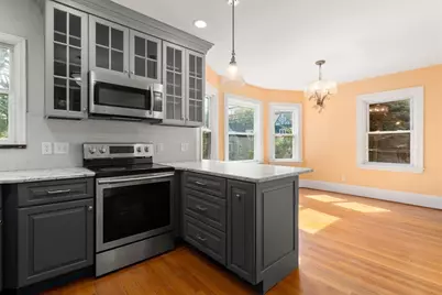 1231 Pleasant St, Worcester, MA 01602 - Photo 5
