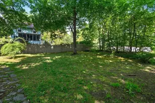 1231 Pleasant St, Worcester, MA 01602 - Photo 29