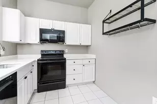 60 W Glen Rd, Brookline, MA 02445 - Photo 9