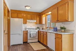 246 Aiken Ave, Lowell, MA 01850 - Photo 3