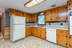68 Redwood Rd, Somerset, MA 02726 - Photo 9