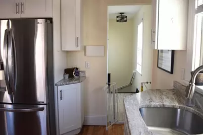 2 Griffin Place #3, Salem, MA 01970 - Photo 5