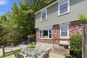 41 Mountain St, Woburn, MA 01801 - Photo 27