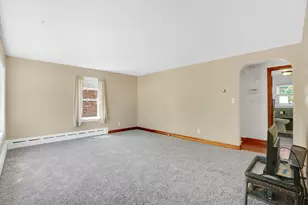 12 Lexington St, Agawam, MA 01001 - Photo 13